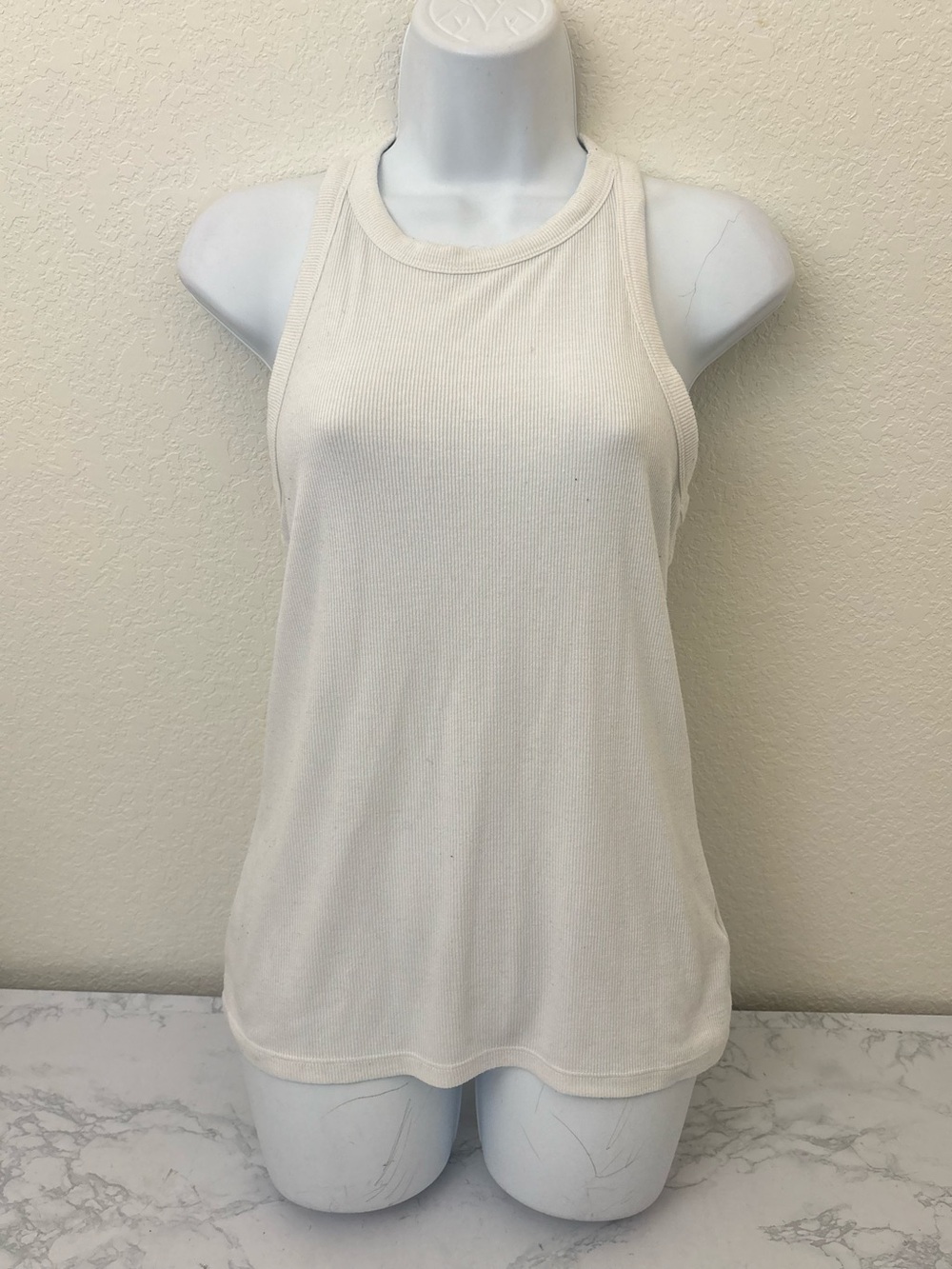 Old Navy UltraLite Racerback Performance Tank Top Women’s S White Pullover